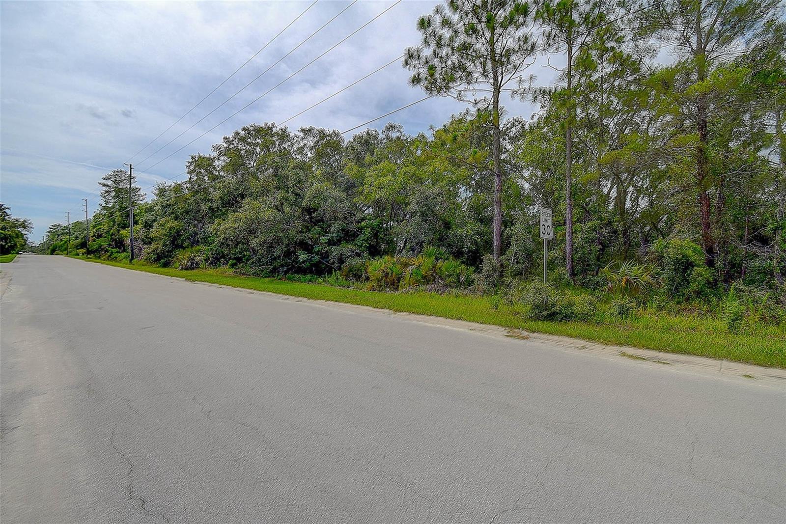 OAKDALE ESTATES SEC 01 - Land