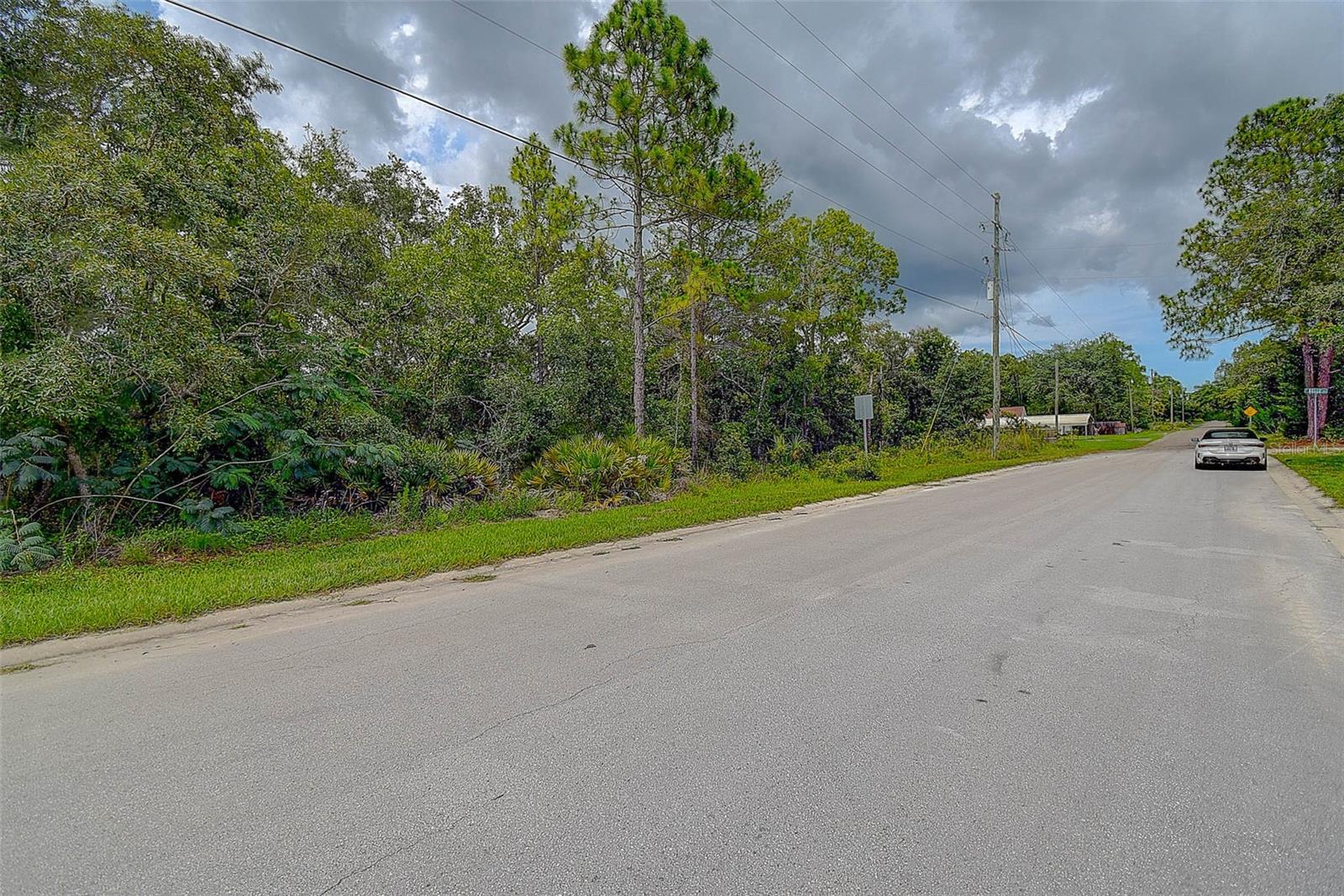 OAKDALE ESTATES SEC 01 - Land