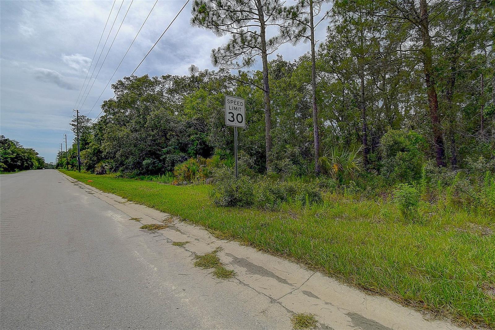 OAKDALE ESTATES SEC 01 - Land