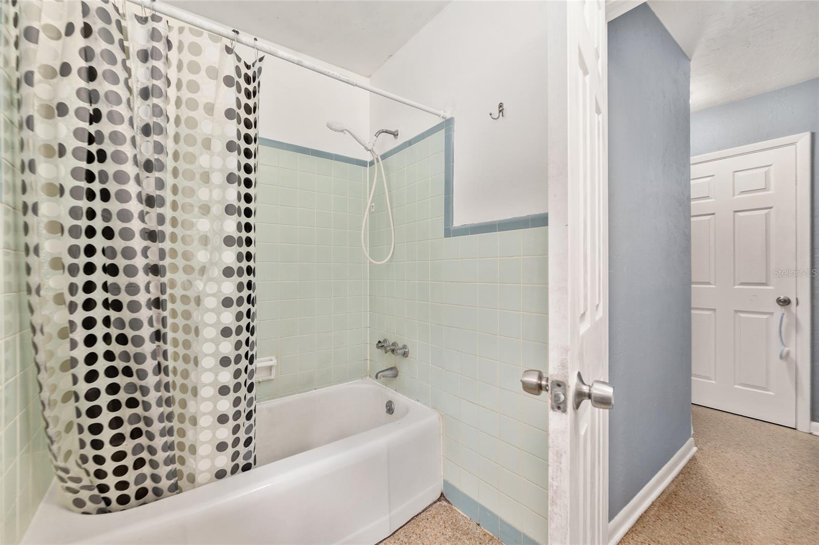 WOODLAND TERRACE - Residential