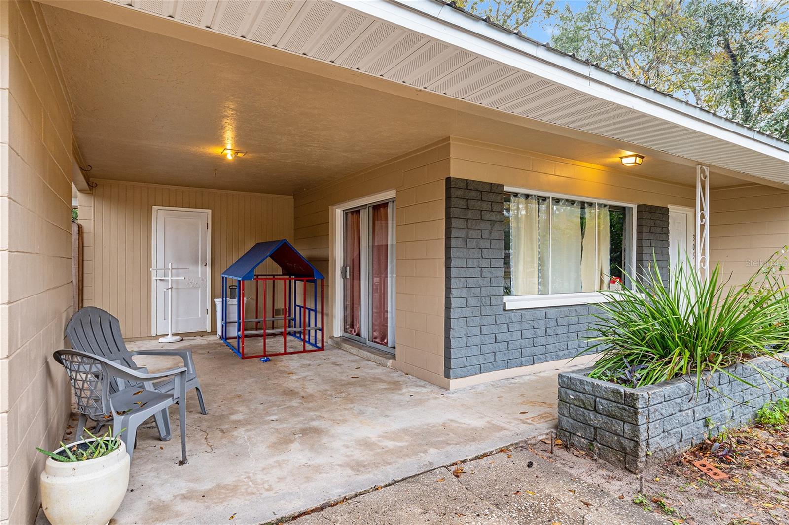 WOODLAND TERRACE - Residential