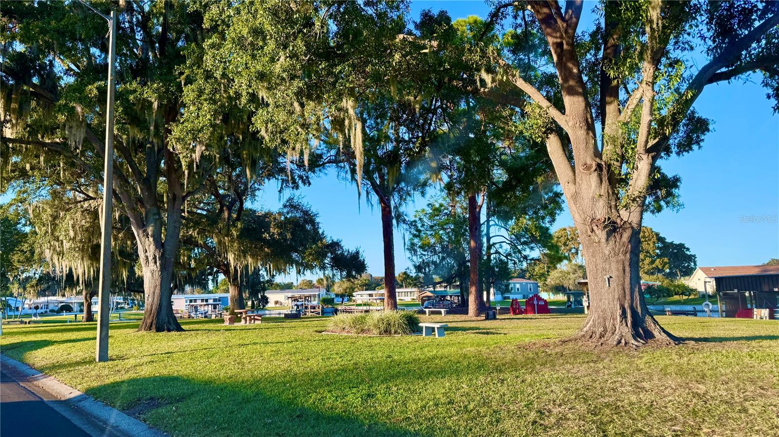 TAVARES IMPERIAL MOBILE TERRACE ADD 05 - Land