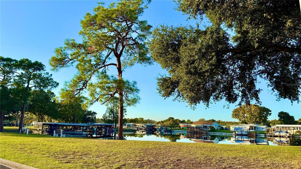 Photo of 722 Landry Lane, Tavares, FL 32778 (MLS # G5105160)