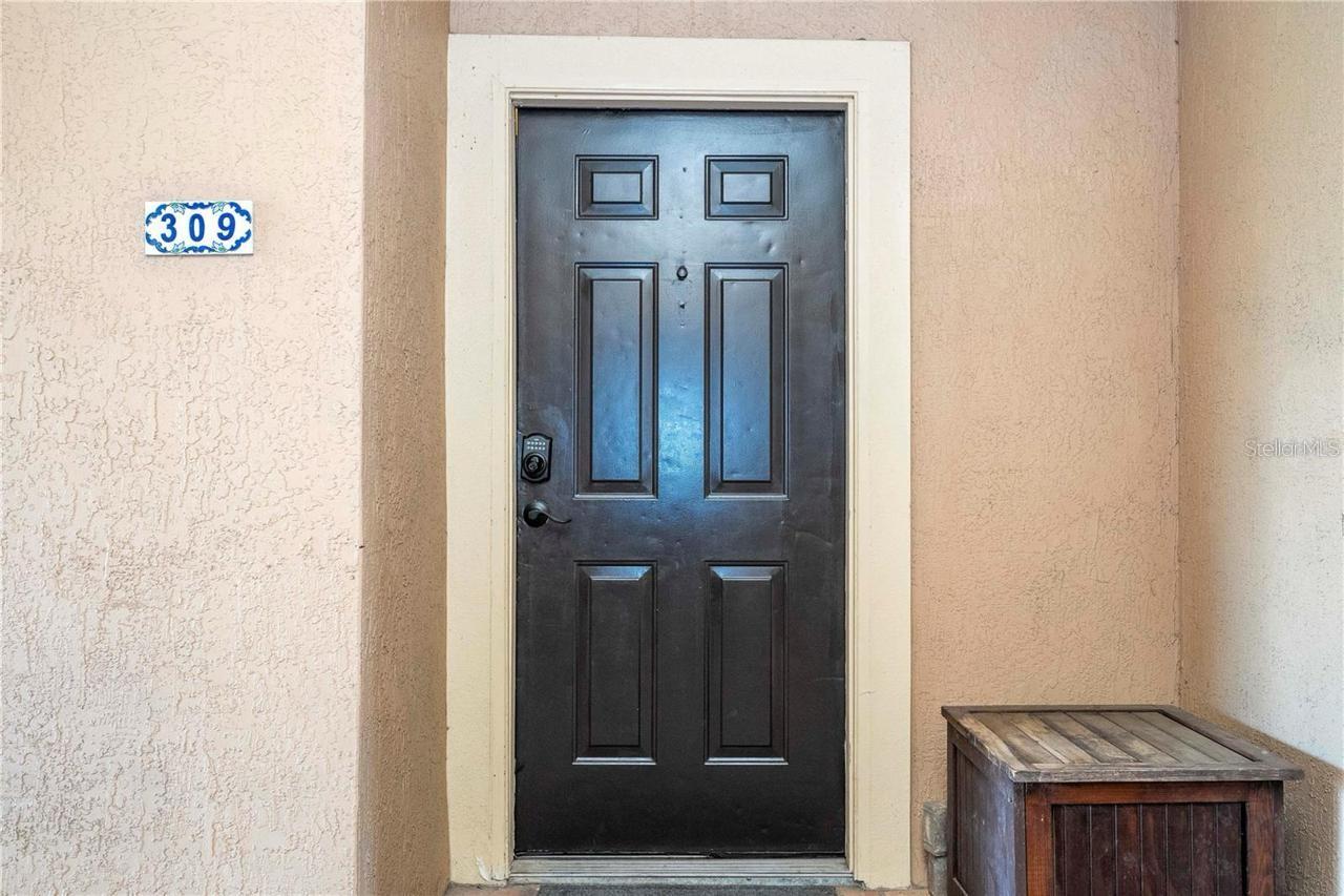 5572 METROWEST BOULEVARD 309