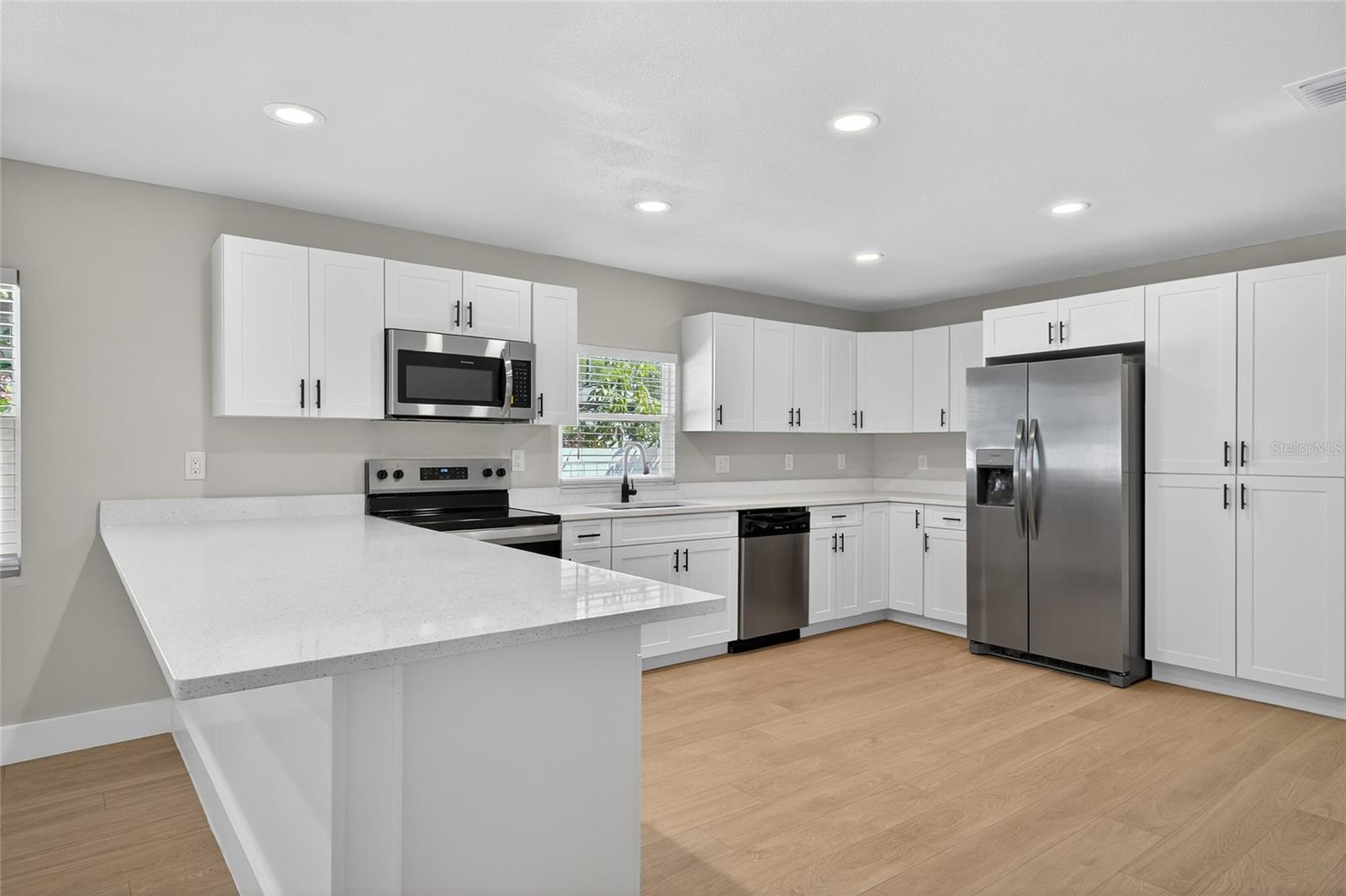 HALLS CENTRAL AVE 3 - Residential