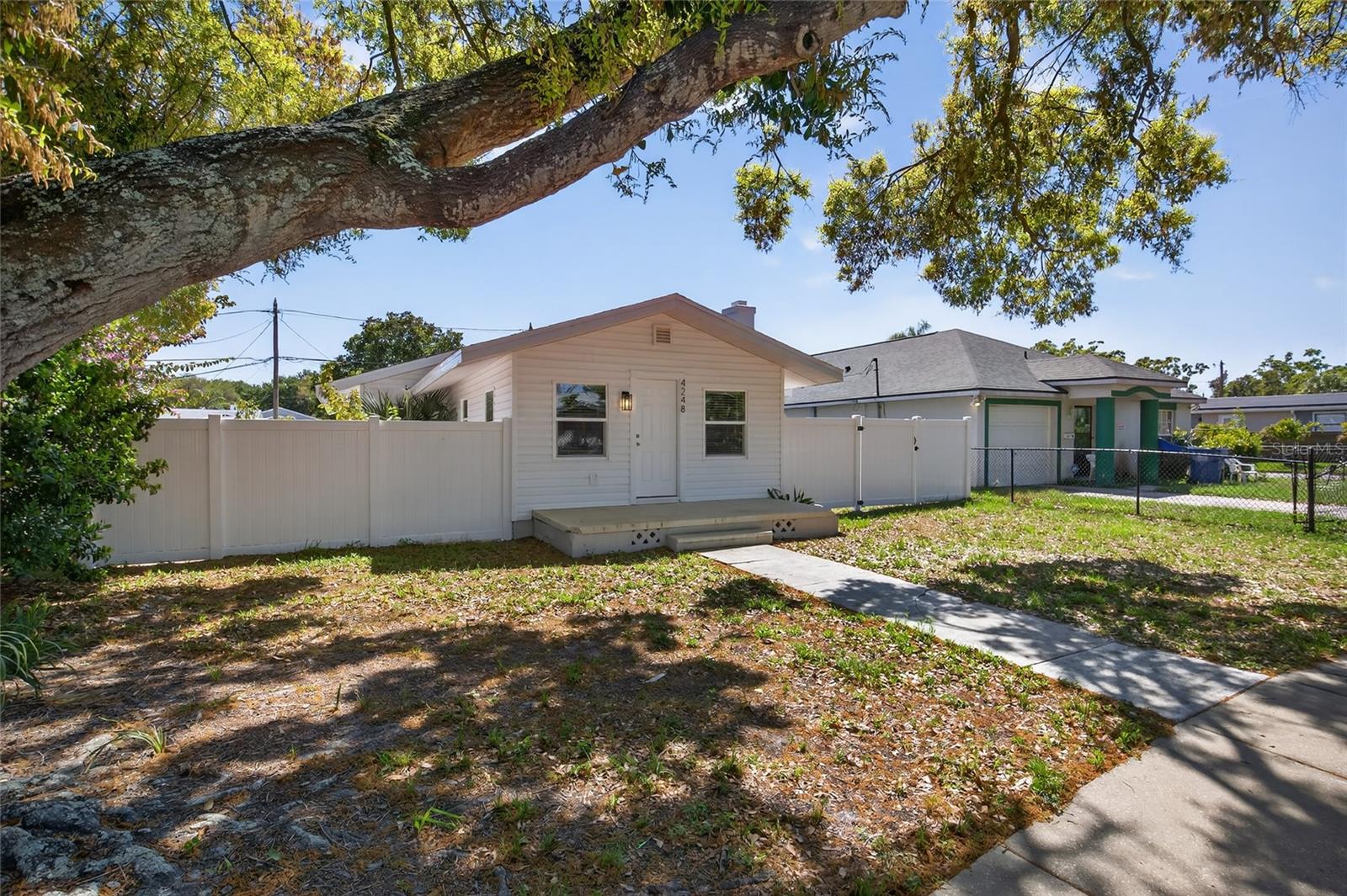 HALLS CENTRAL AVE 3 - Residential