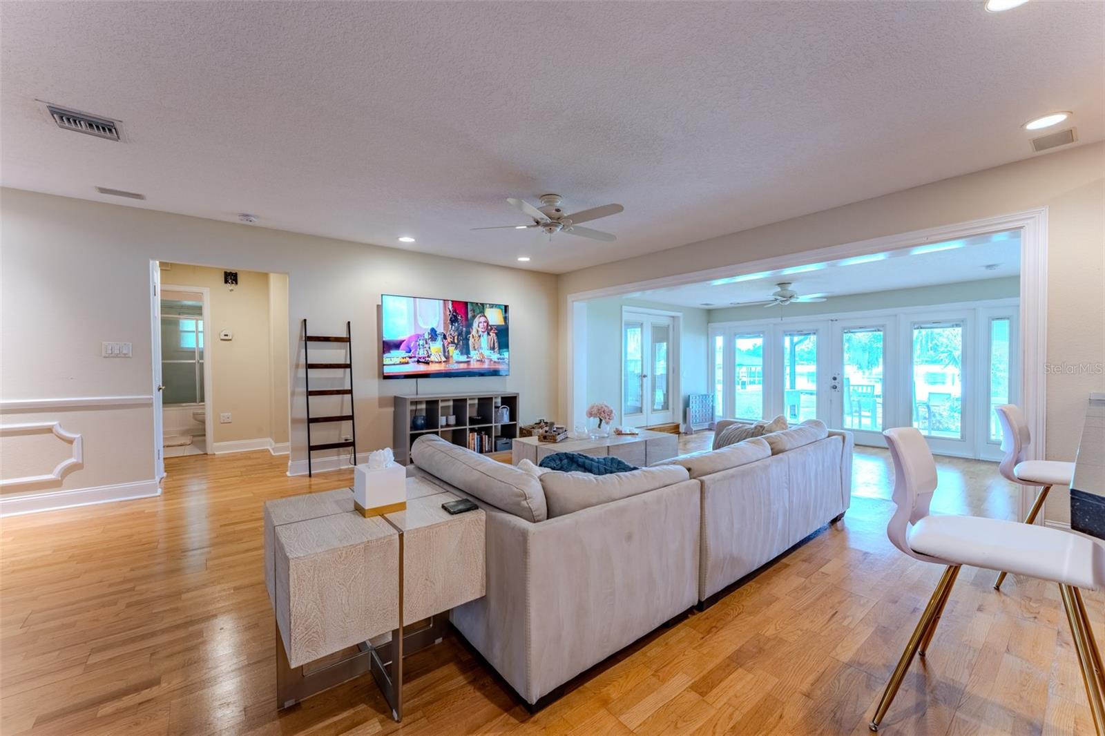 ALANDALE SUB - Residential Lease