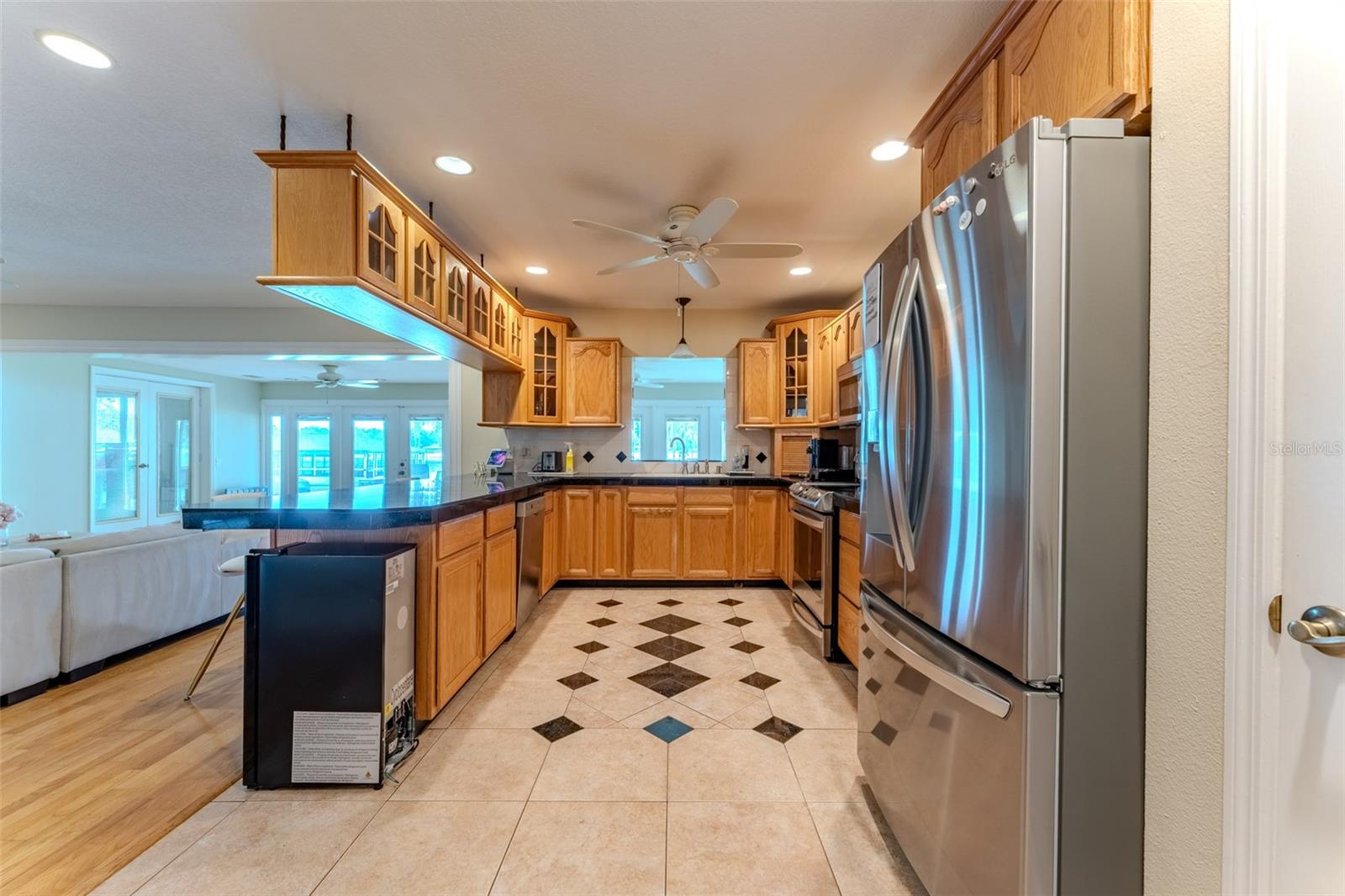 ALANDALE SUB - Residential Lease