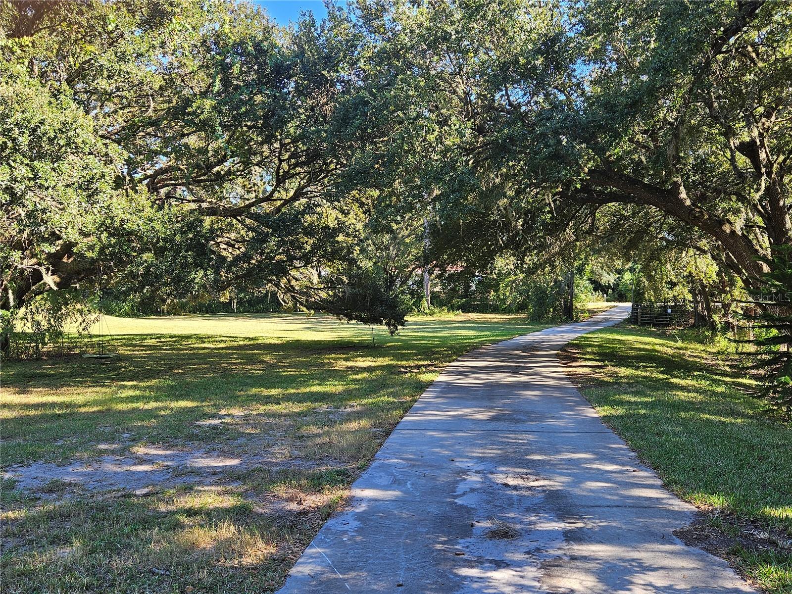 912 OLD POLK CITY ROAD