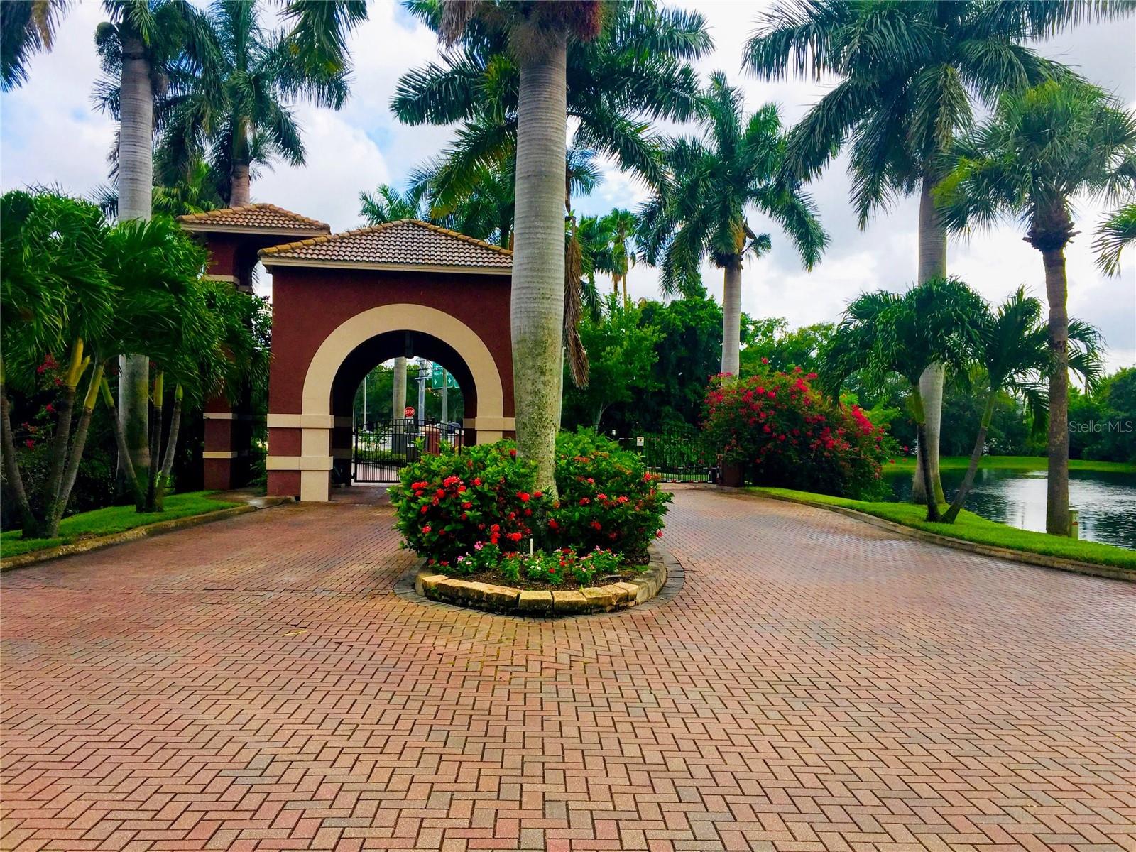 ITOPIA PRIVATE RESIDENCES CONDO - Residential Lease