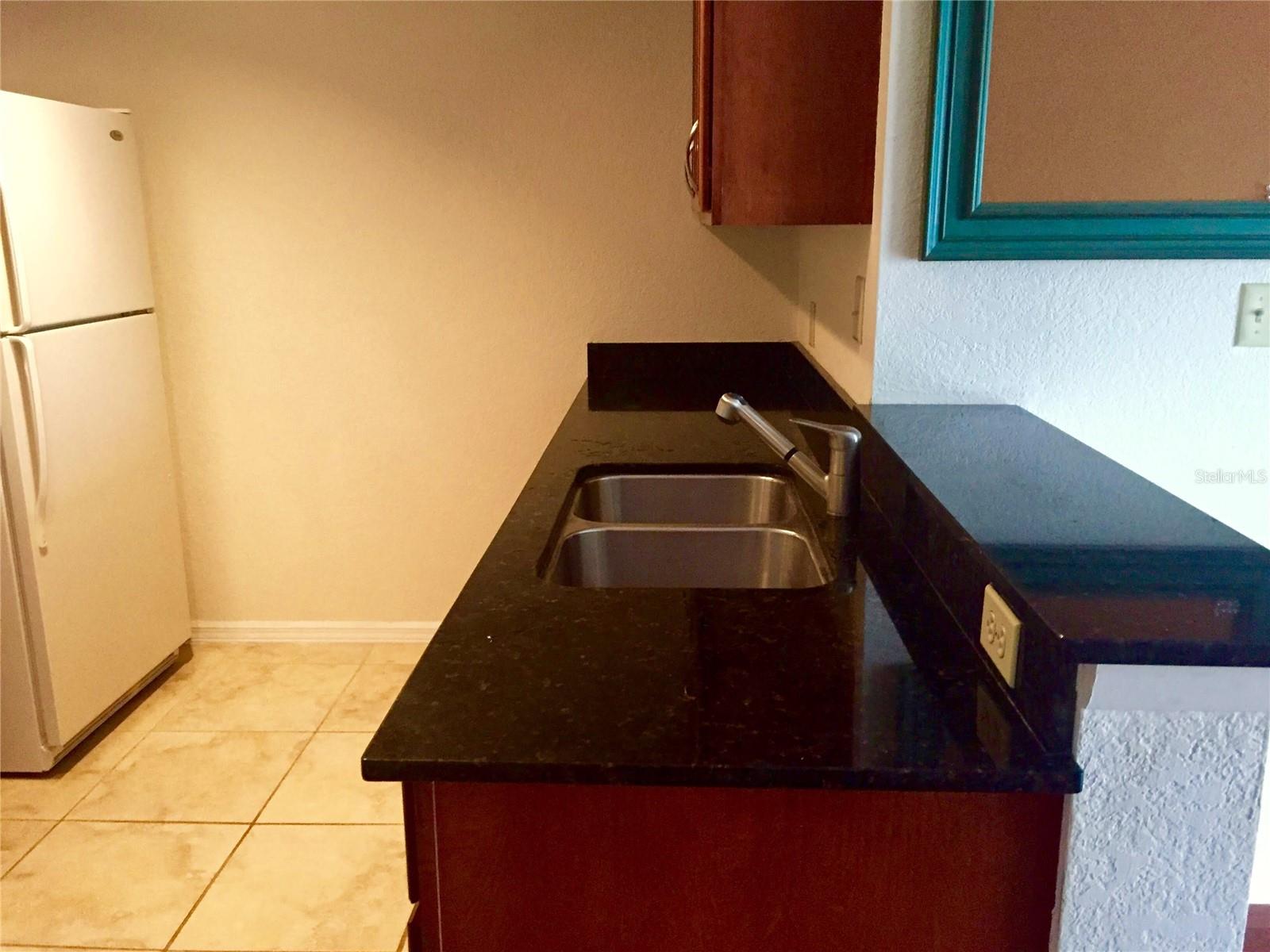 ITOPIA PRIVATE RESIDENCES CONDO - Residential Lease