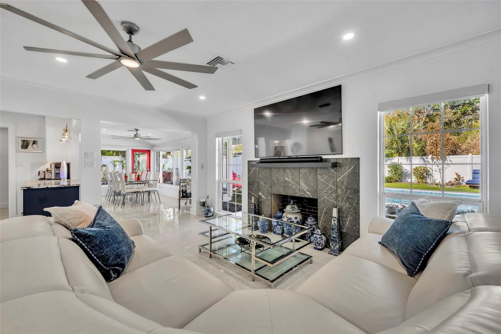 5233 LAKE HOWELL ROAD