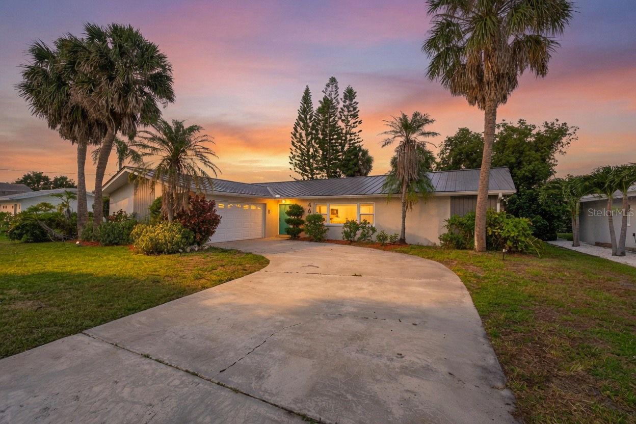 4623 BAY CREST DRIVE