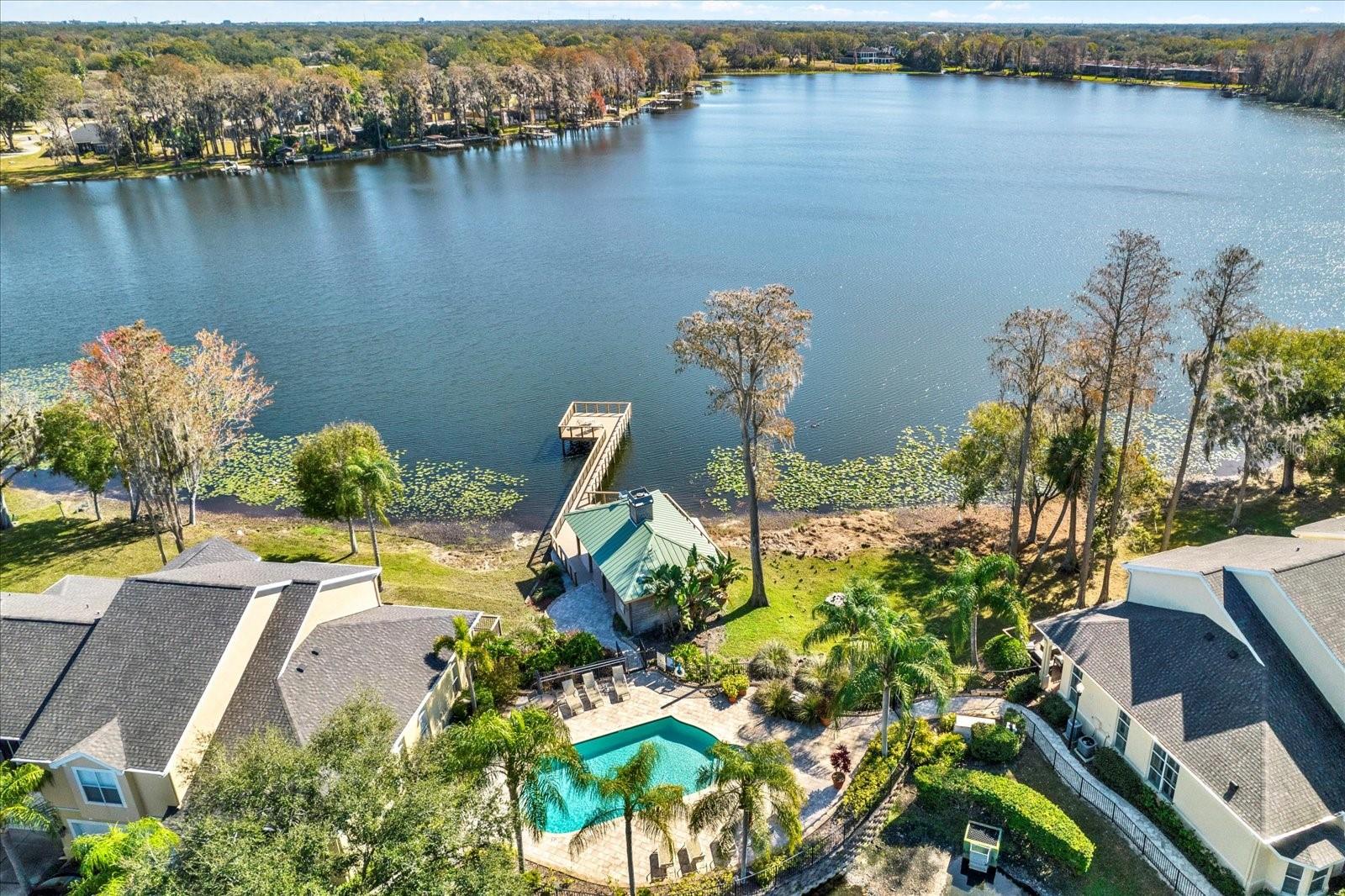 LAKESIDE TWNHMS - Residential