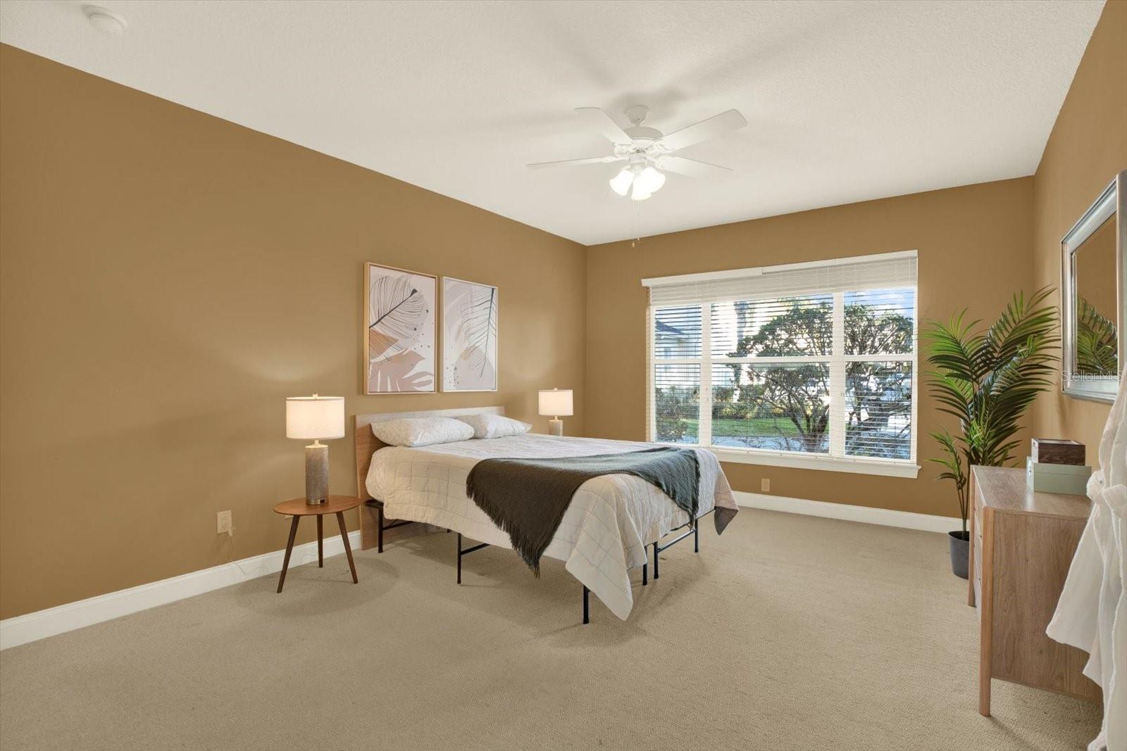 LAKESIDE TWNHMS - Residential