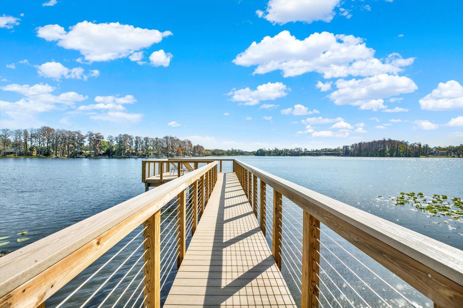 LAKESIDE TWNHMS - Residential