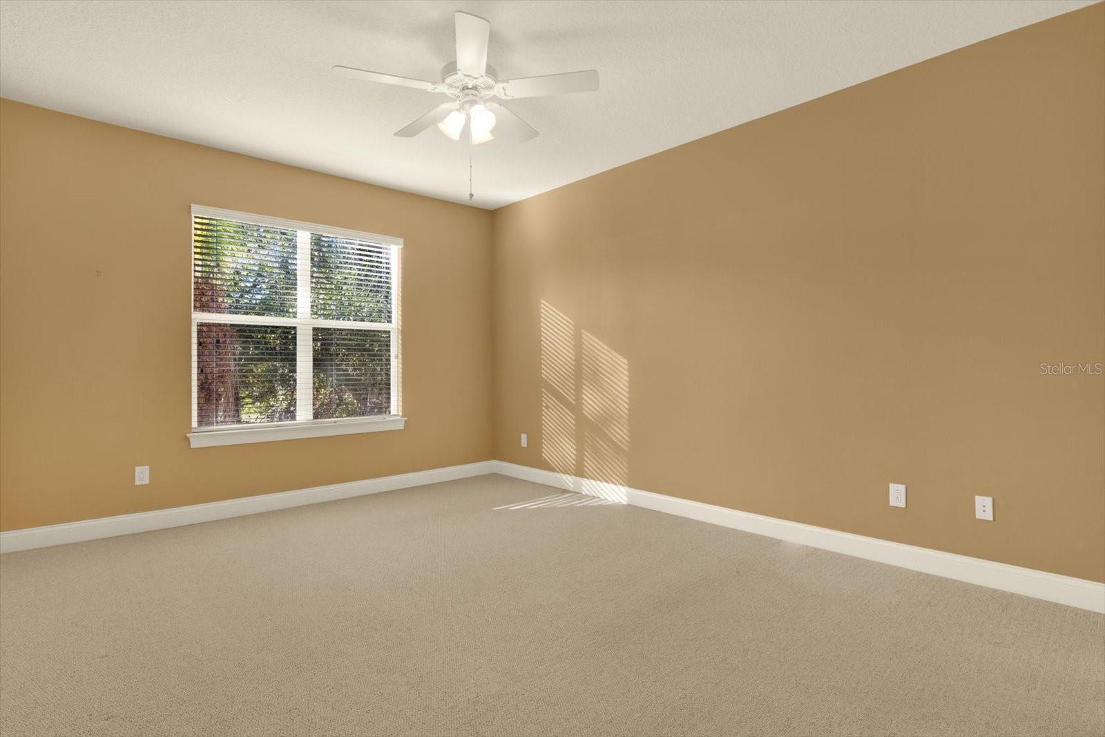 LAKESIDE TWNHMS - Residential