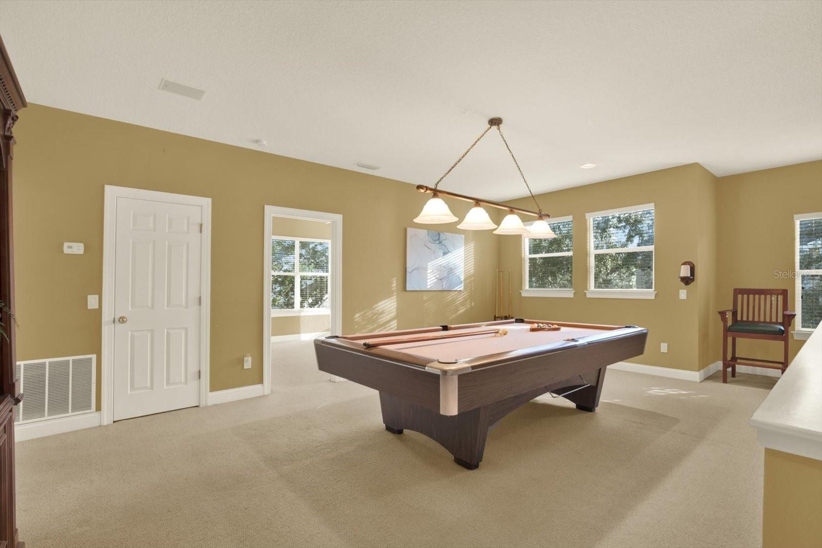 LAKESIDE TWNHMS - Residential