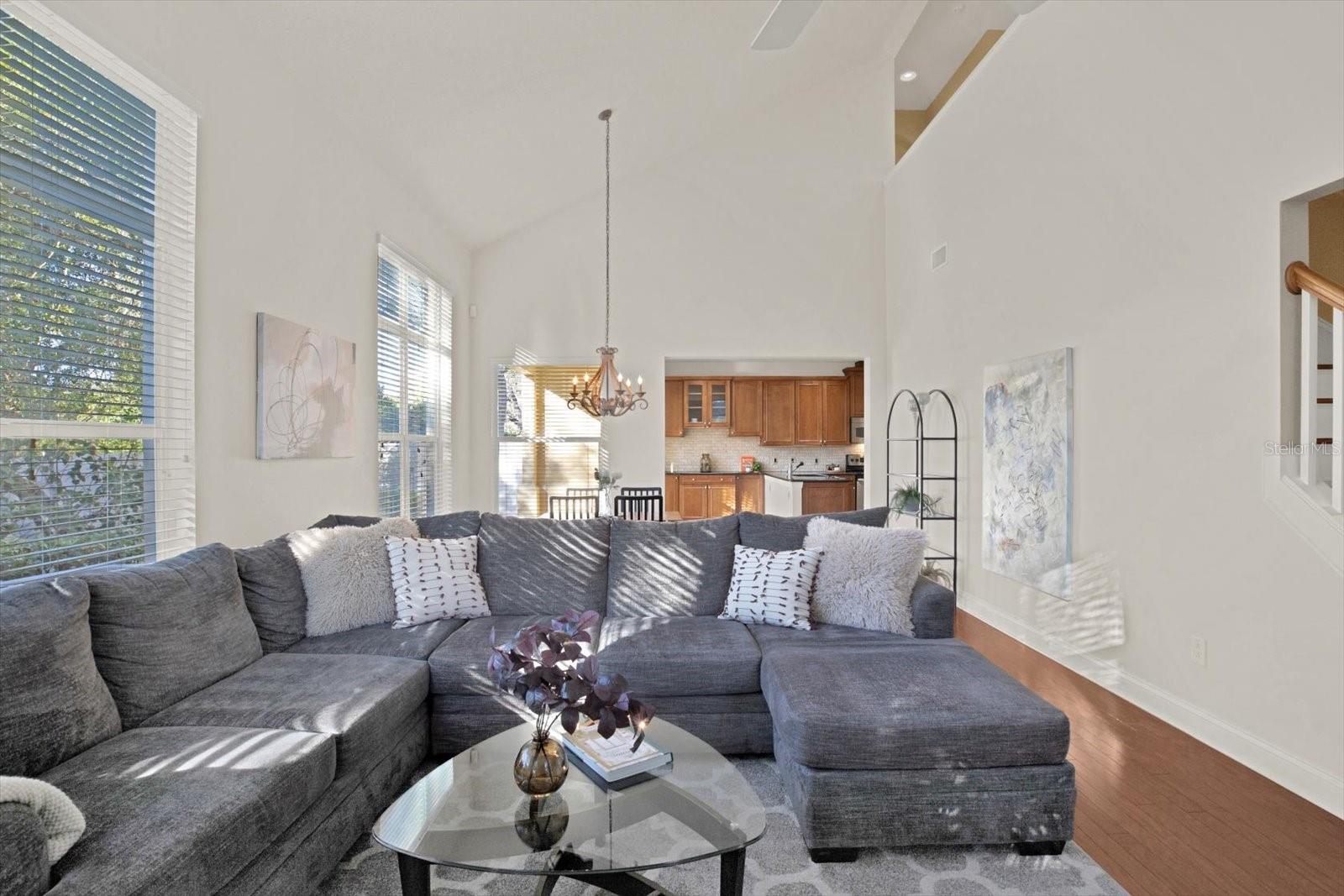 LAKESIDE TWNHMS - Residential