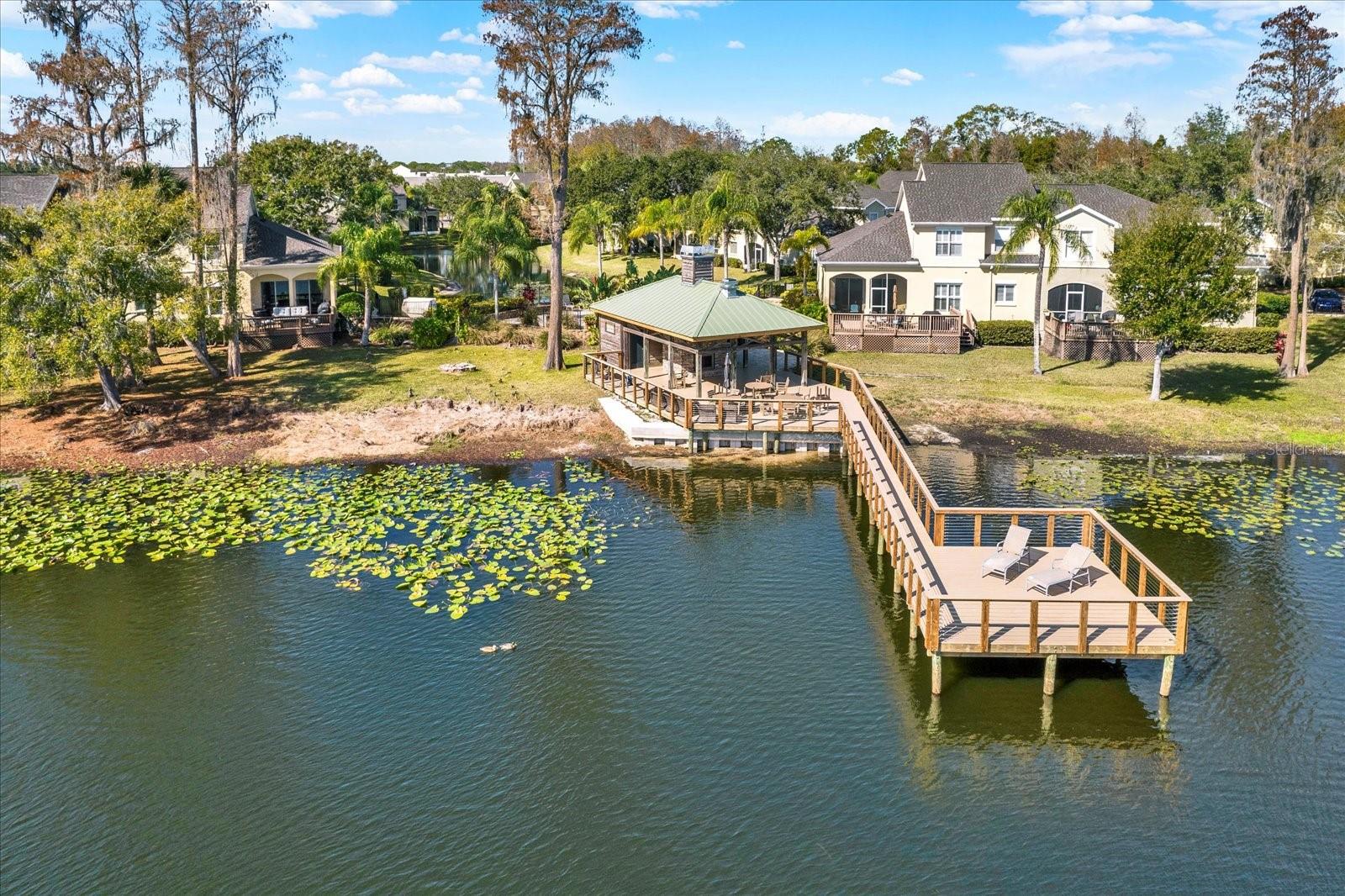 LAKESIDE TWNHMS - Residential