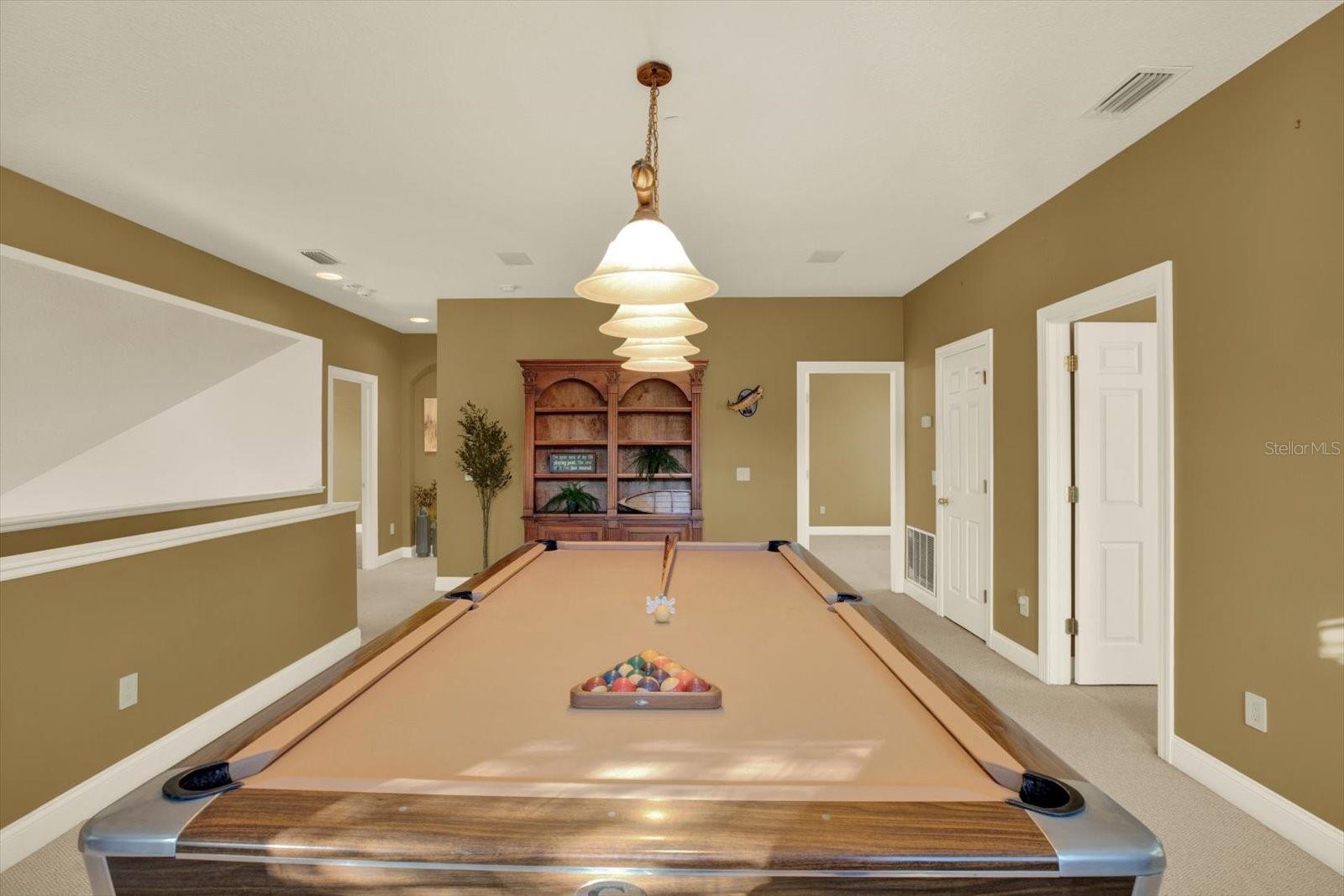 LAKESIDE TWNHMS - Residential