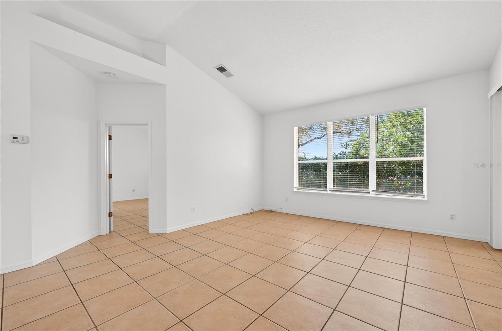 MOUNT DORA COUNTRY CLUB MOUNT DORA PH 02-2 - Residential Lease