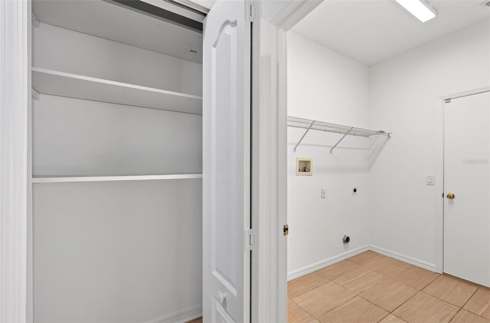 MOUNT DORA COUNTRY CLUB MOUNT DORA PH 02-2 - Residential Lease