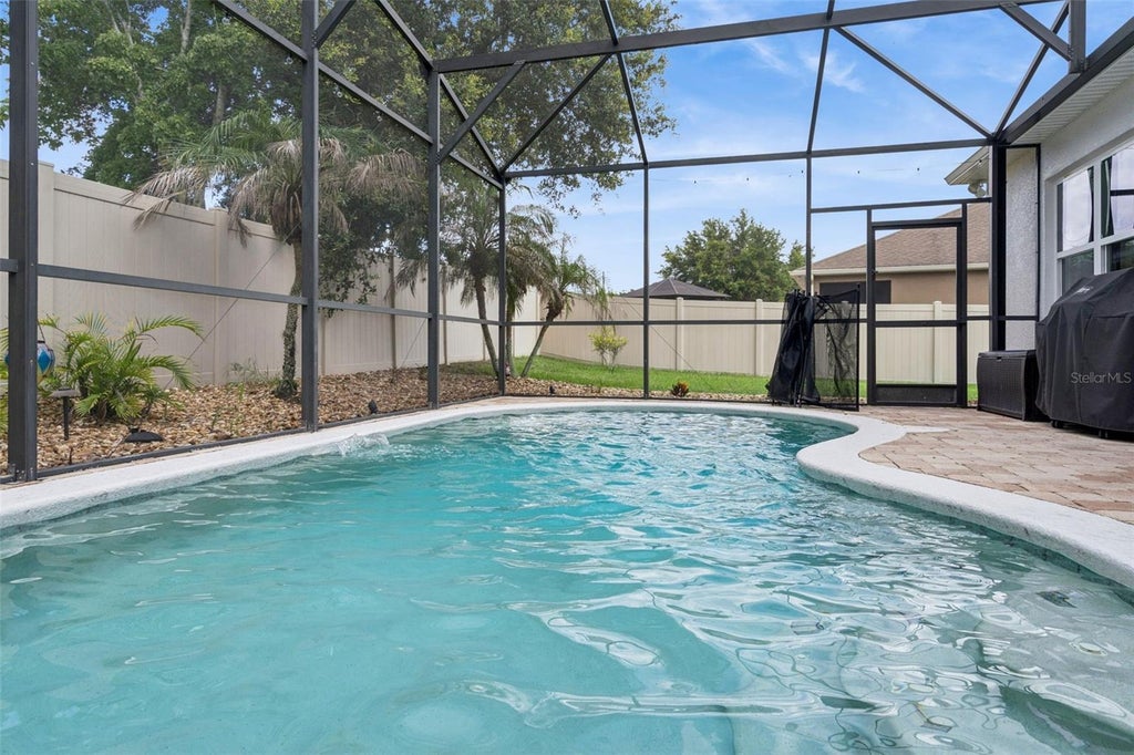 Photo of 12604 Hammock Pointe Circle, Clermont, FL 34711 (MLS # G5116207)