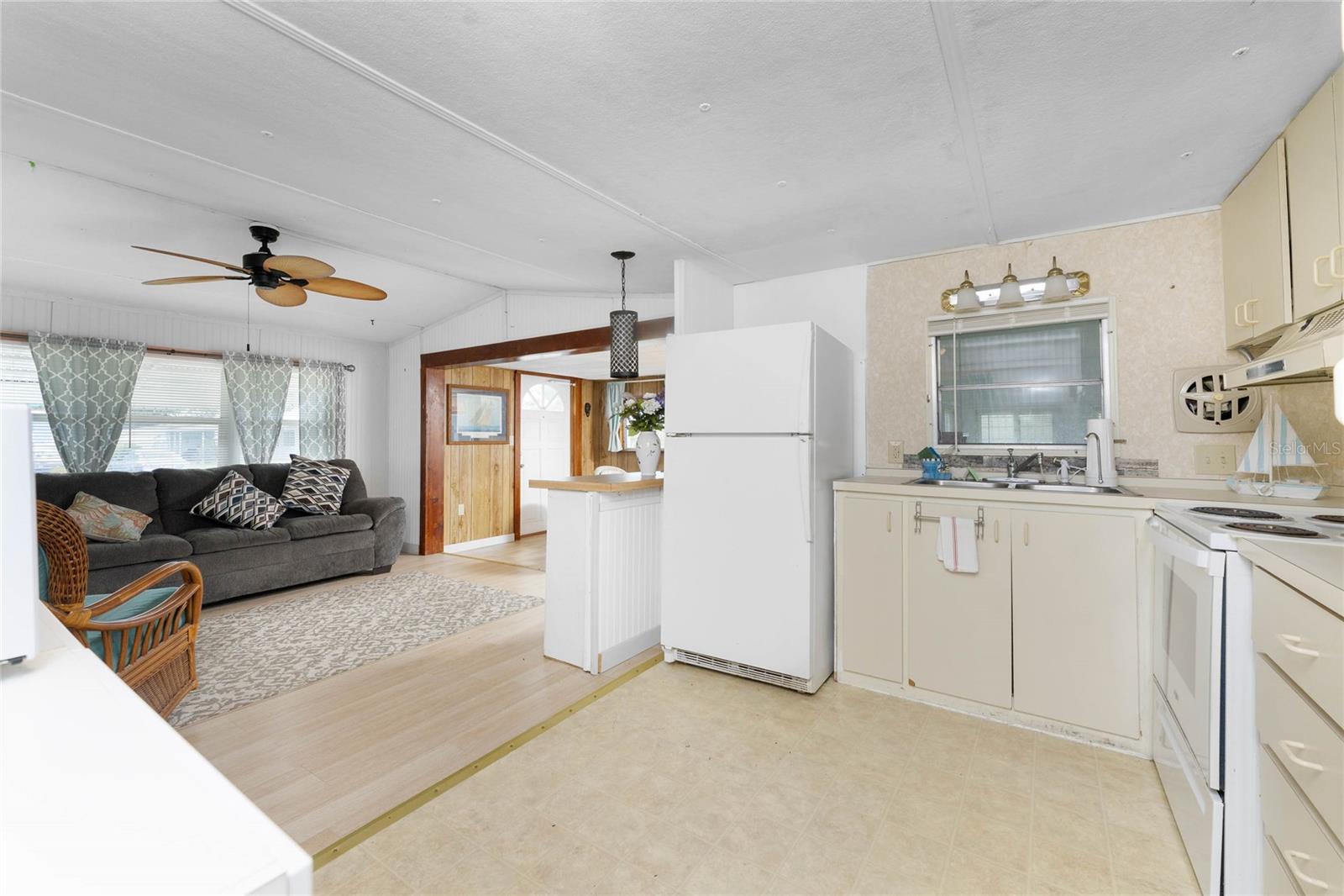 MOBILE GARDENS - Residential