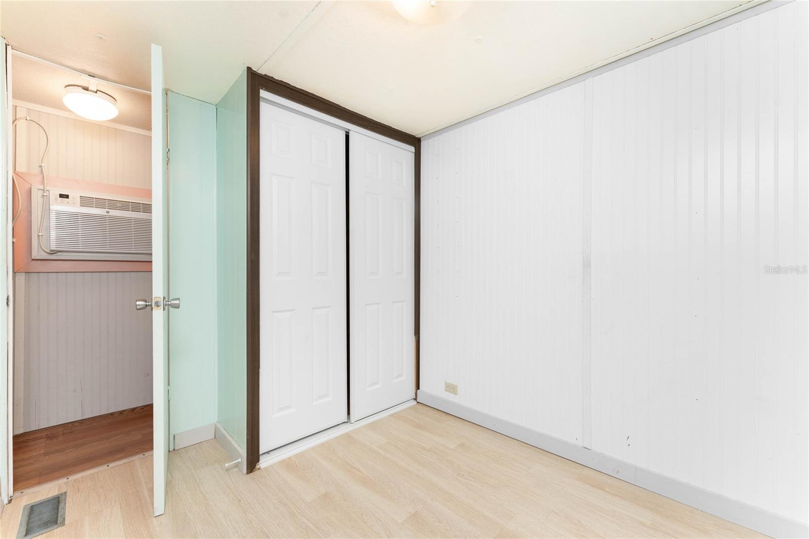 MOBILE GARDENS - Residential