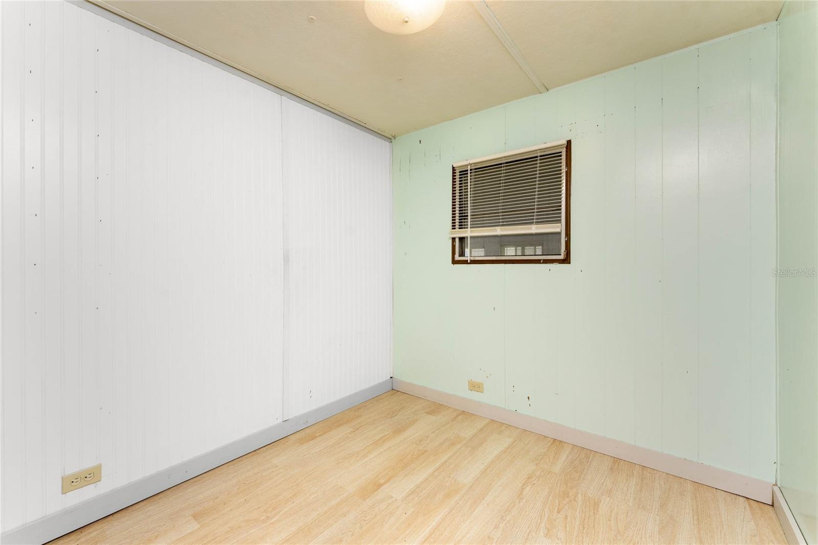 MOBILE GARDENS - Residential