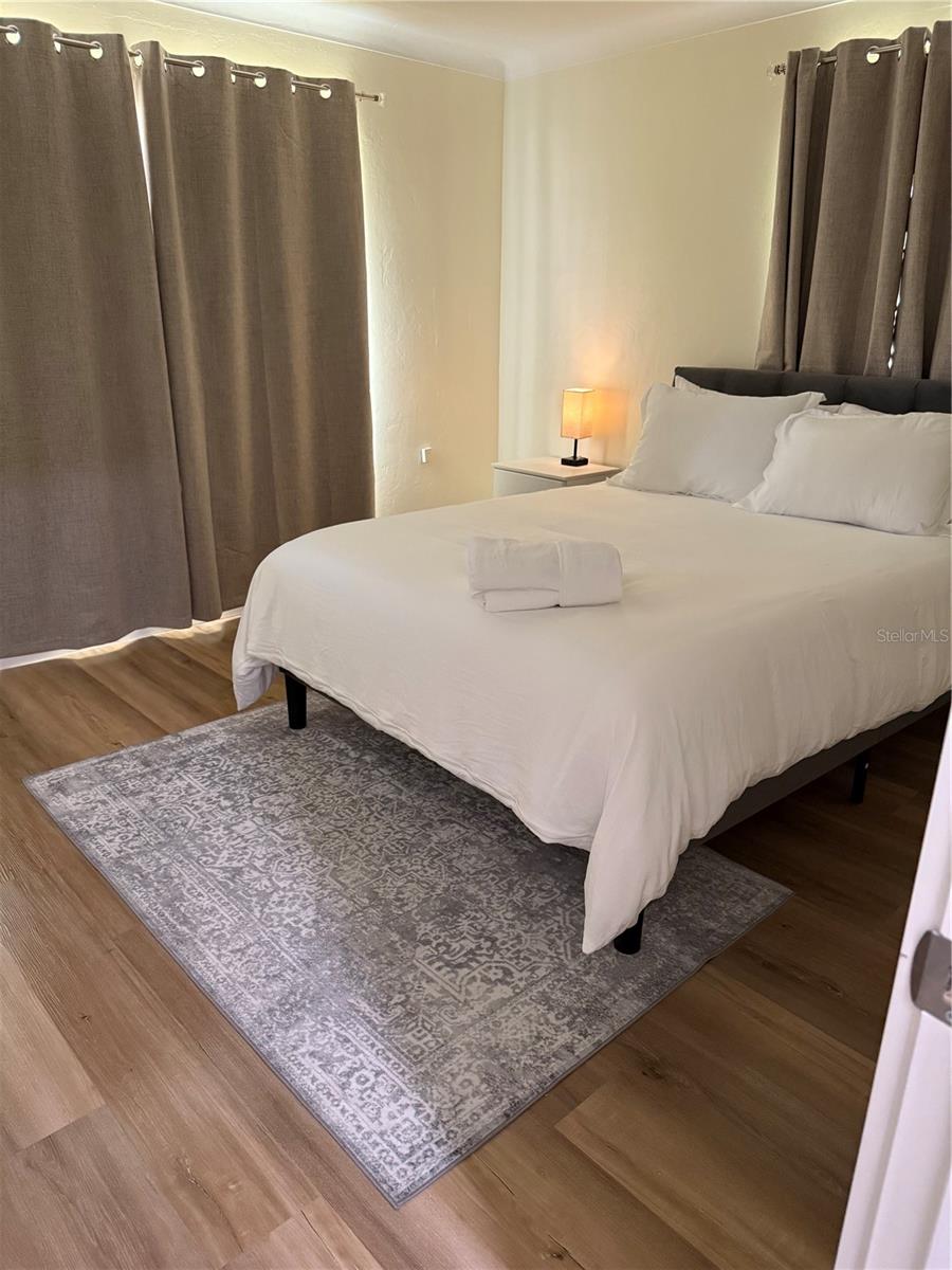 BEE RDG FARMS SUB - Residential Lease