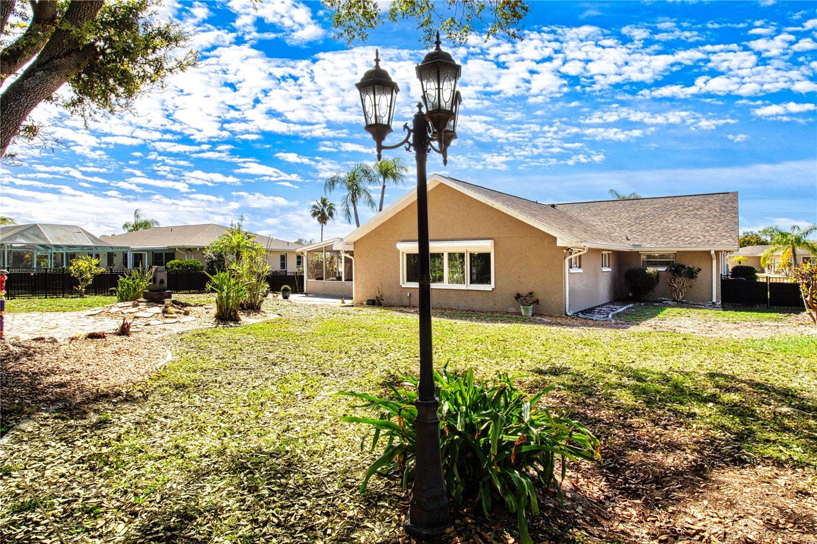 SUN CITY CENTER UNIT 35 - Residential