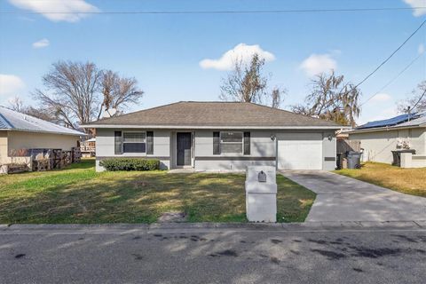 Photo of 126 Summer View Circle, Winter Haven, FL 33880 (MLS # O6382945)