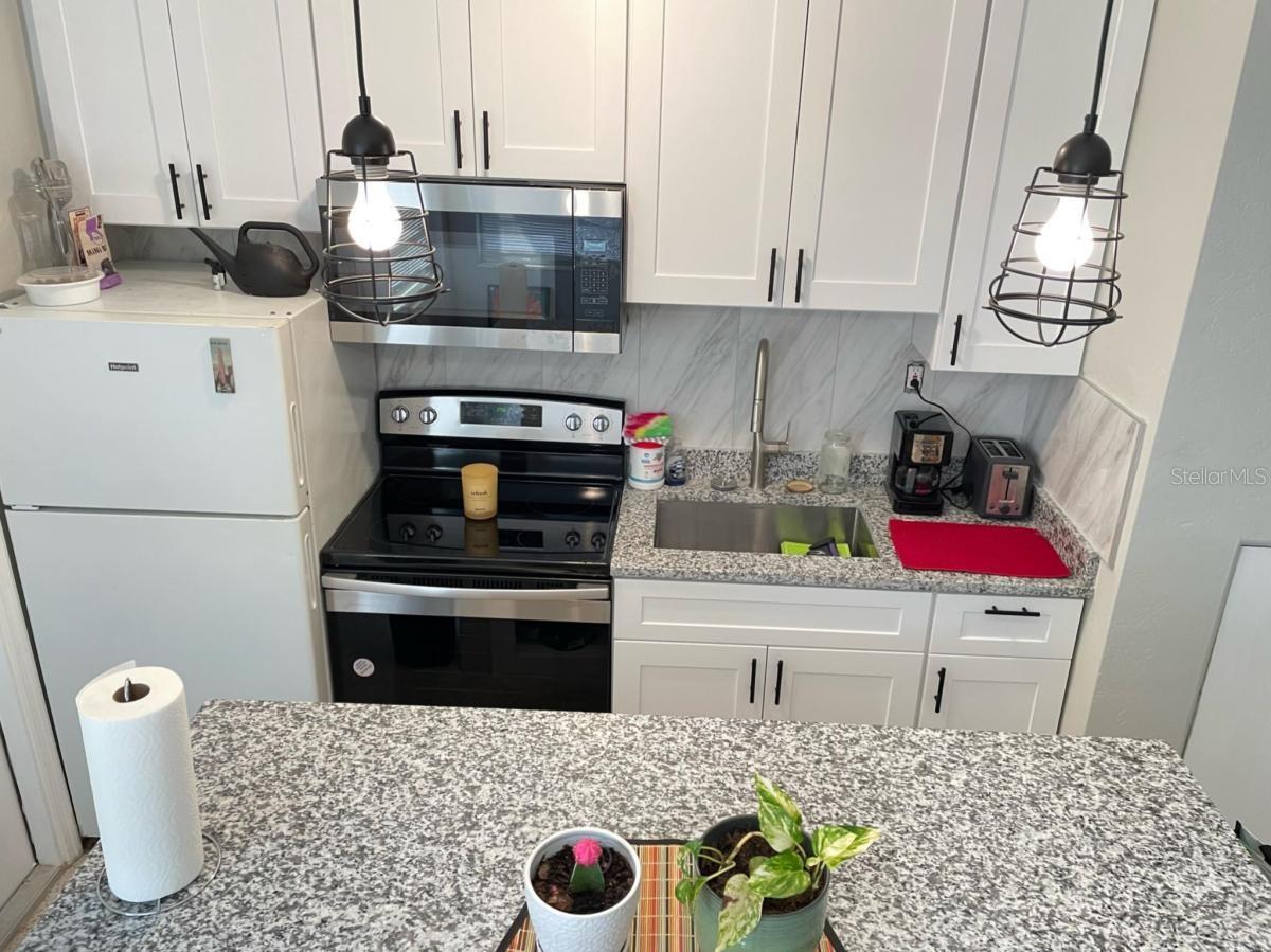 OAK GROVE SUB - Residential Lease