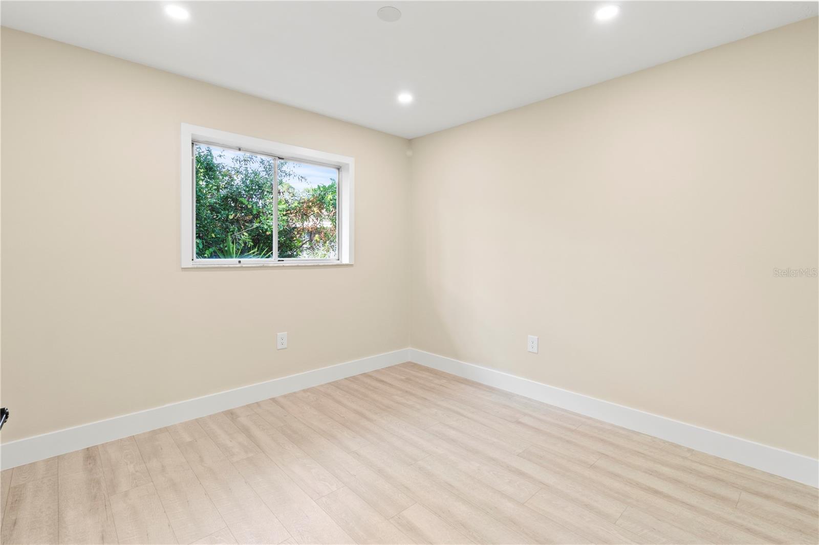 JEFFERSON PINES - Residential