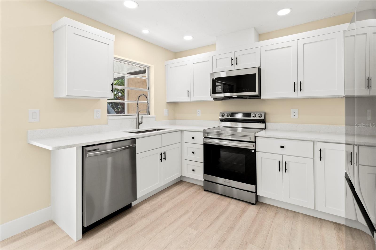 JEFFERSON PINES - Residential