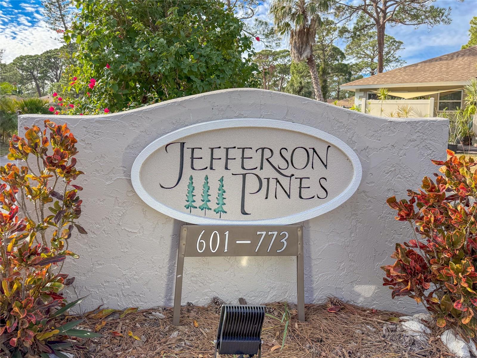JEFFERSON PINES - Residential