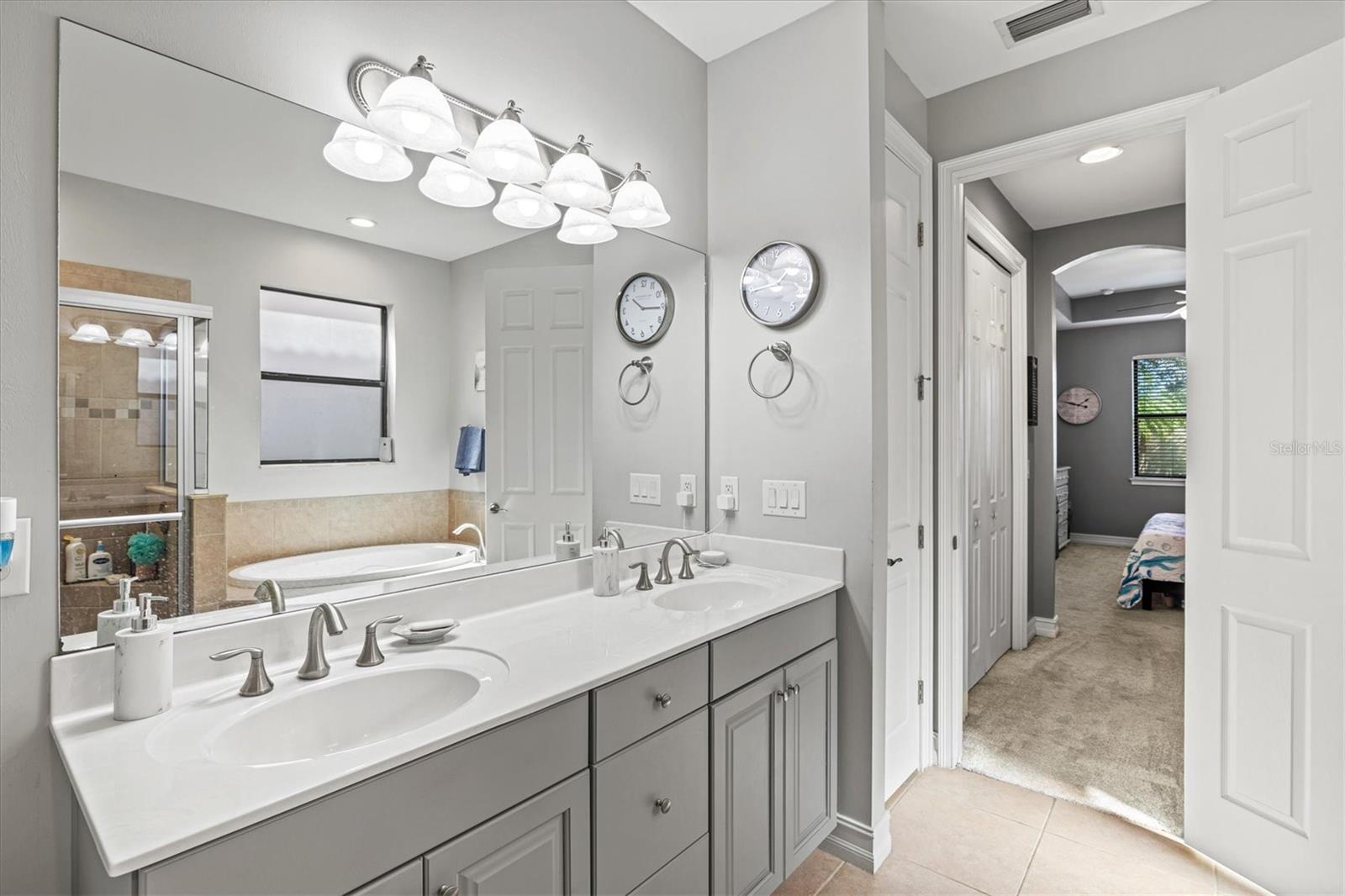 CALUSA PARK - Residential