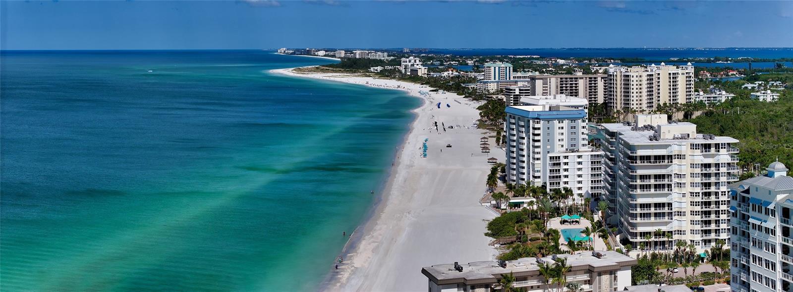L ELEGANCE ON LIDO BEACH - Residential