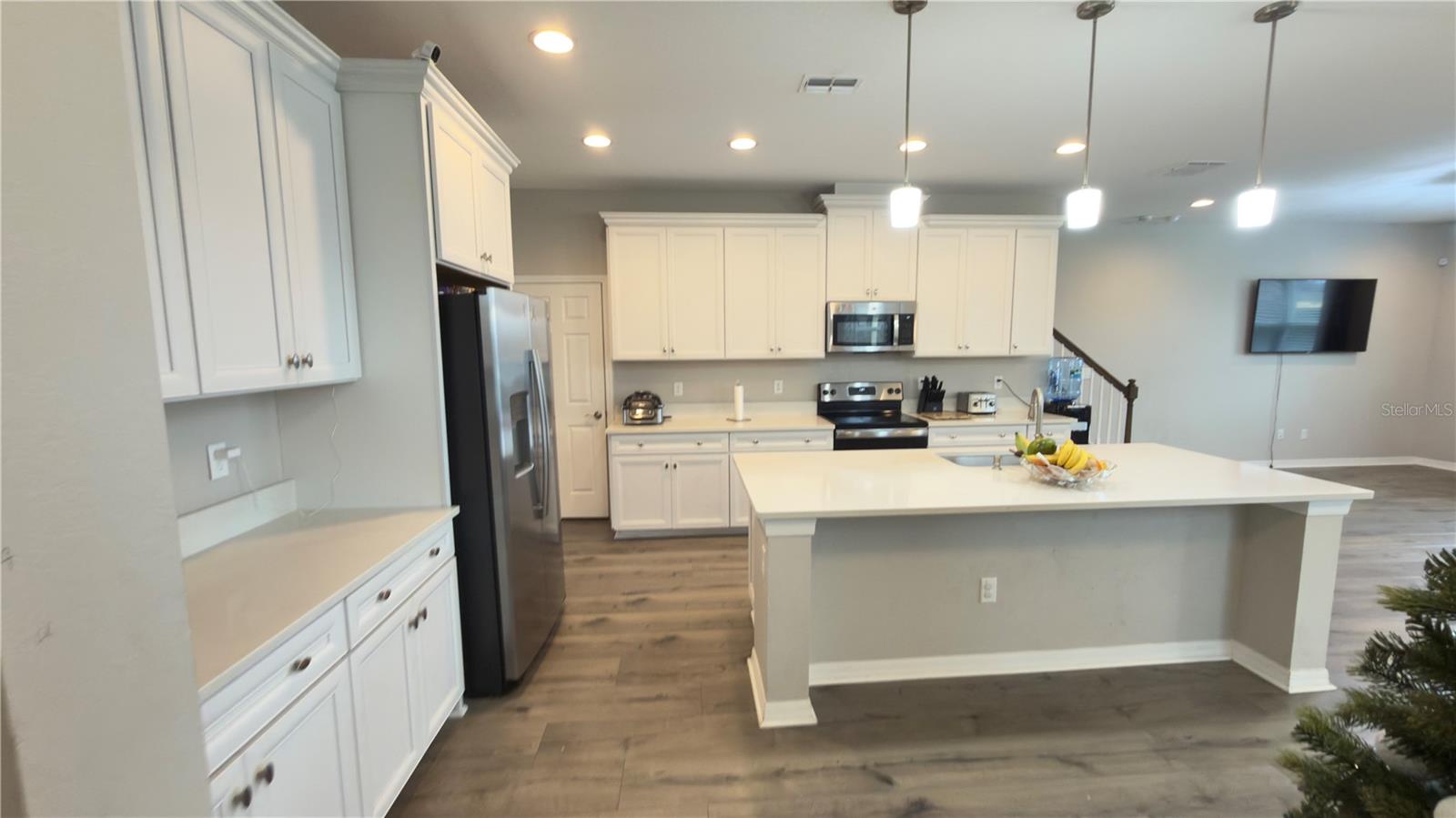 2501 STAPLEFORD PLACE