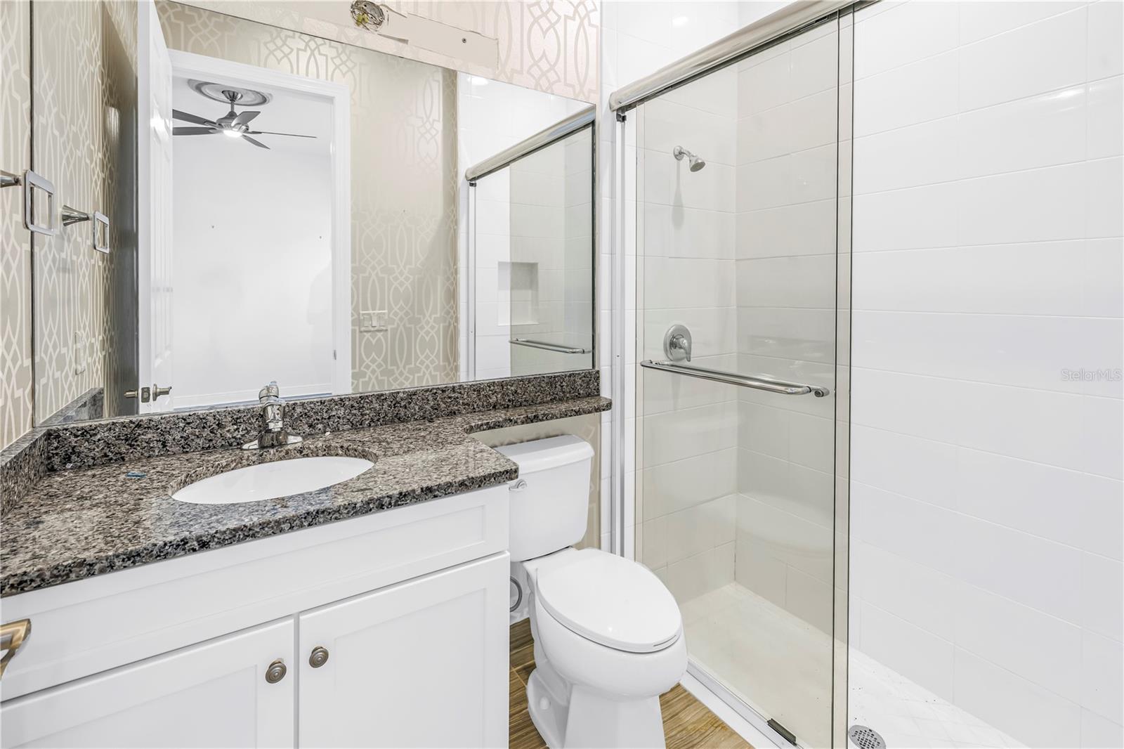 VALENCIA LAKES - Residential