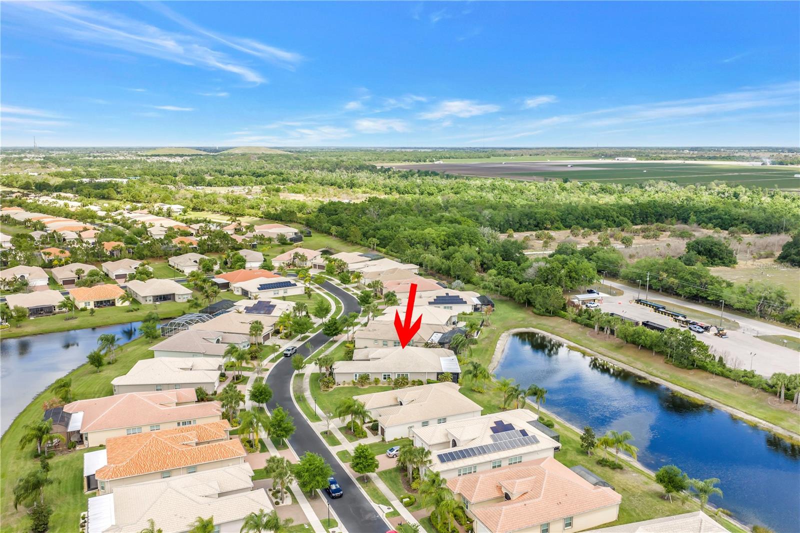 VALENCIA LAKES - Residential