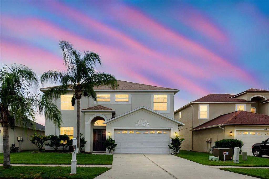 Photo of 7423 Pulteney Dr, Wesley Chapel, FL 33545 (MLS # TB8330305)