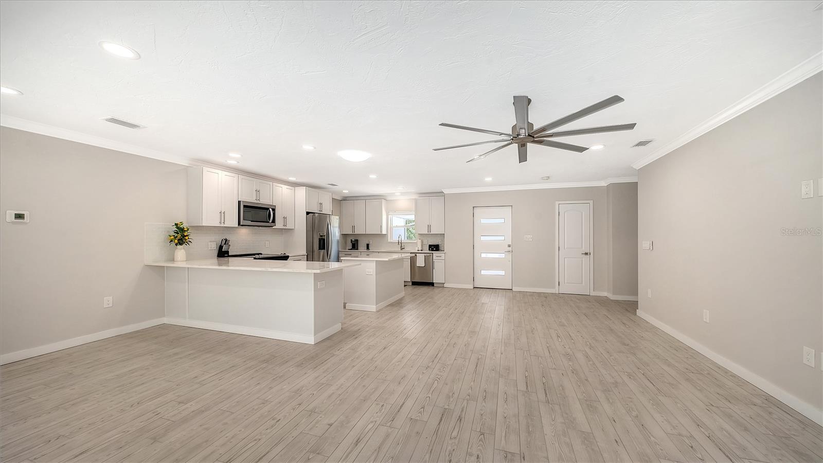 SARASOTA BEACH - Residential