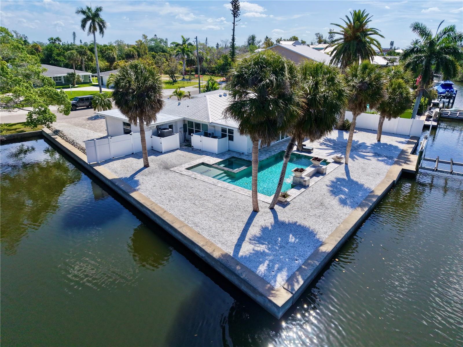 SARASOTA BEACH - Residential