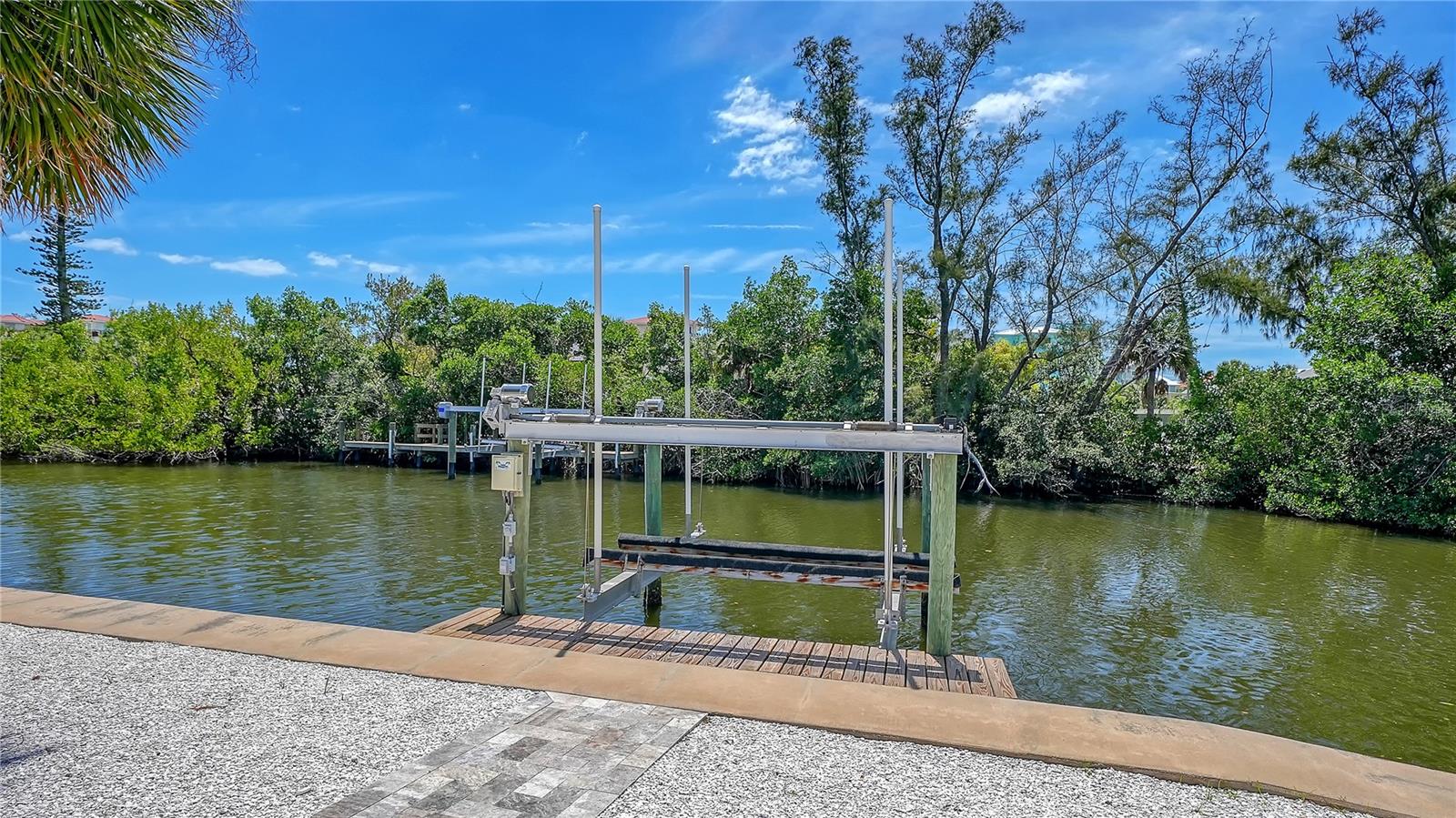 SARASOTA BEACH - Residential