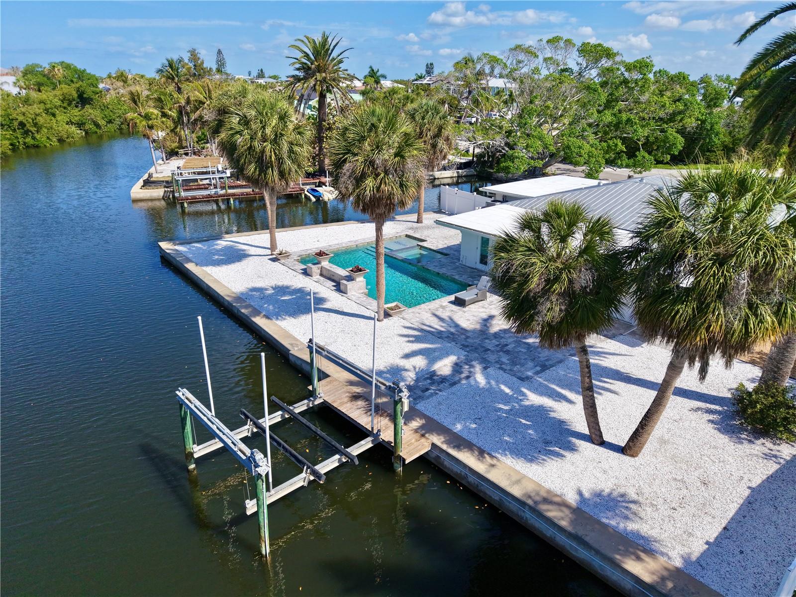 SARASOTA BEACH - Residential
