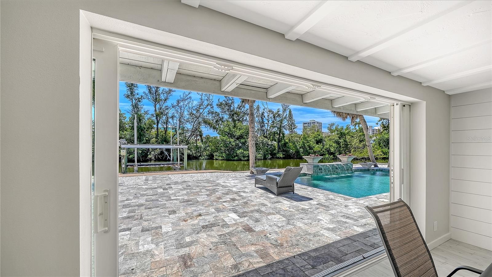 SARASOTA BEACH - Residential