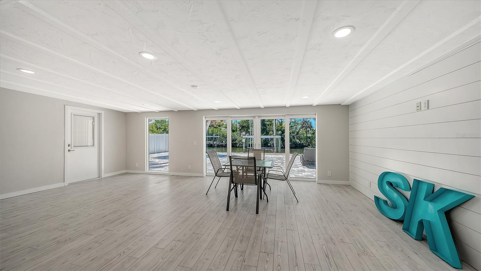 SARASOTA BEACH - Residential